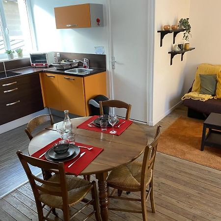 Charmant T2 Central Avec Wifi, A 15 Min Des Thermes, Parking Gratuit, Lave-Linge Et Seche-Linge Communs - Fr-1-541-98 Apartment La Roche-Posay Bagian luar foto