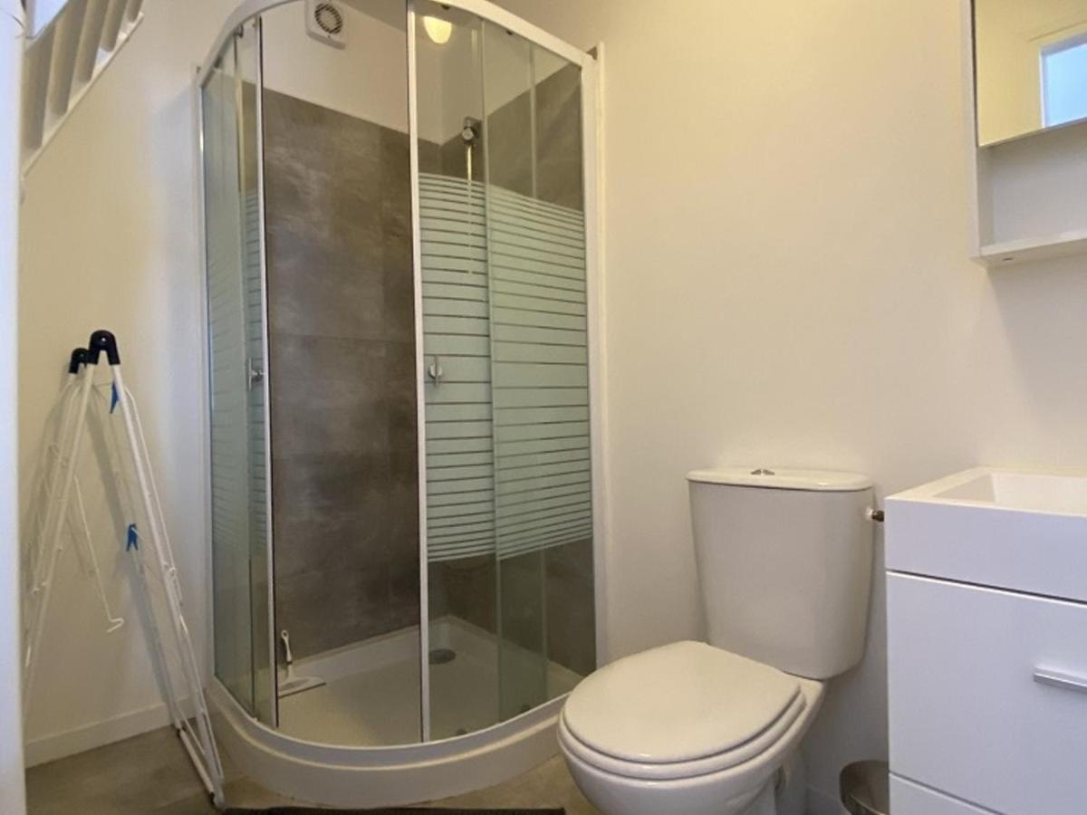 Charmant T2 Central Avec Wifi, A 15 Min Des Thermes, Parking Gratuit, Lave-Linge Et Seche-Linge Communs - Fr-1-541-98 Apartment La Roche-Posay Bagian luar foto