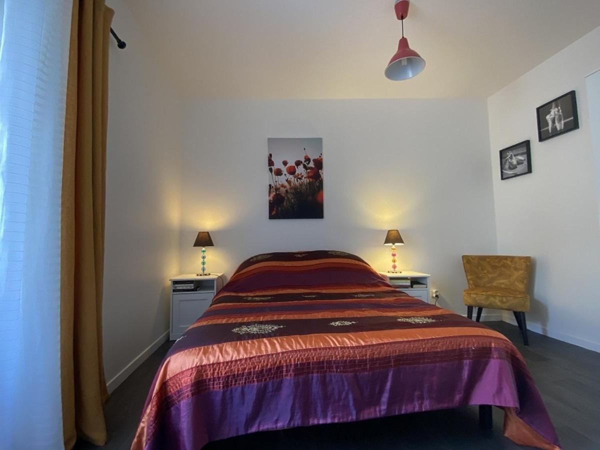 Charmant T2 Central Avec Wifi, A 15 Min Des Thermes, Parking Gratuit, Lave-Linge Et Seche-Linge Communs - Fr-1-541-98 Apartment La Roche-Posay Bagian luar foto